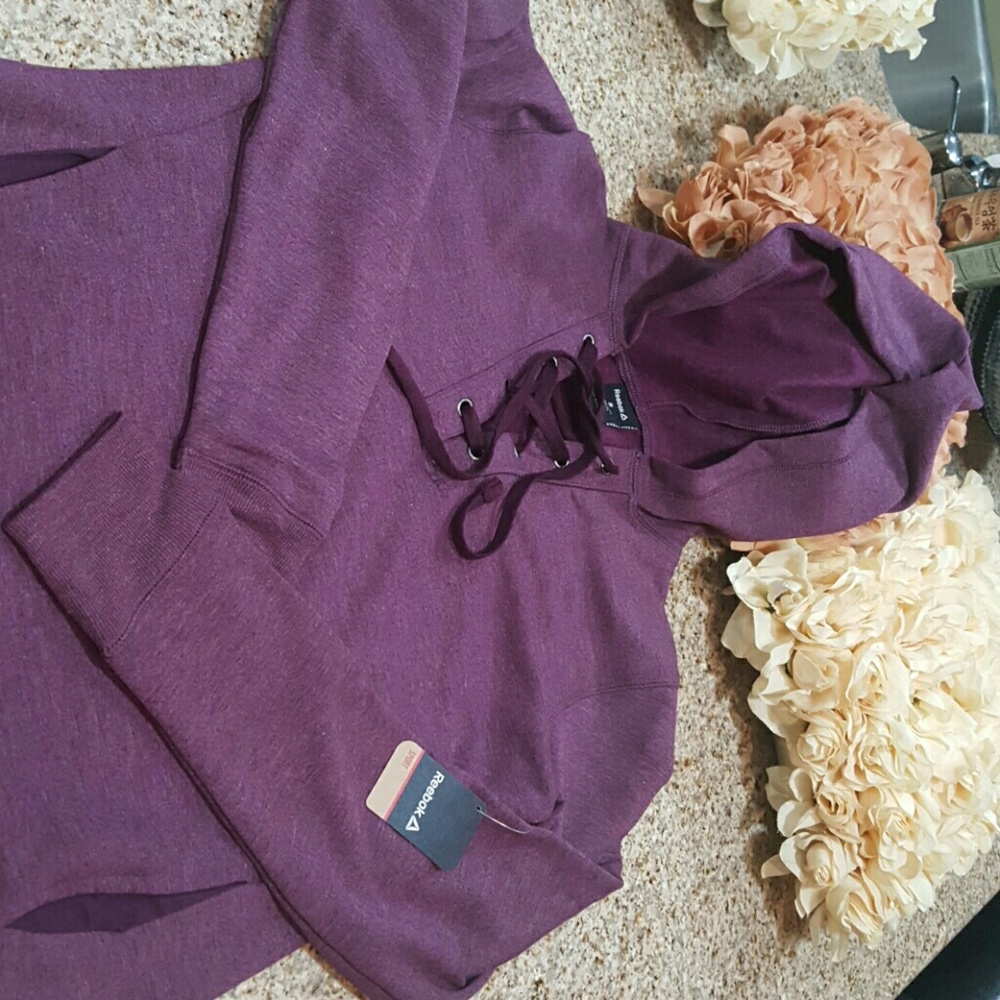 Sports pullover - Picture 2 of 3